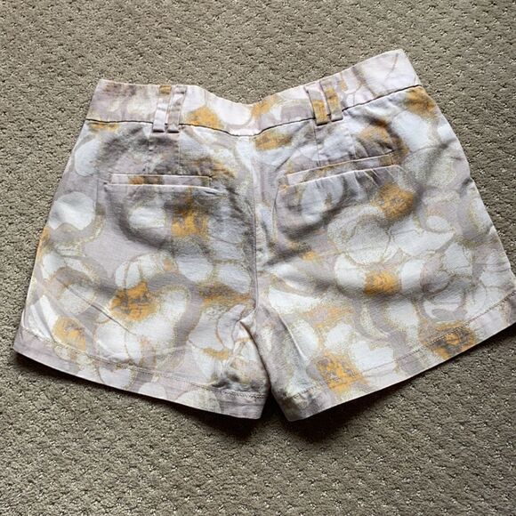 Ann Taylor LOFT Linen Blend Yellow Floral Print Short Size 2 - Picture 4 of 4